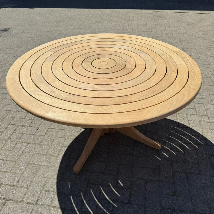 Ensemble de jardin - Table ronde + 8 chaises Timber furniture by Alexander Rose
