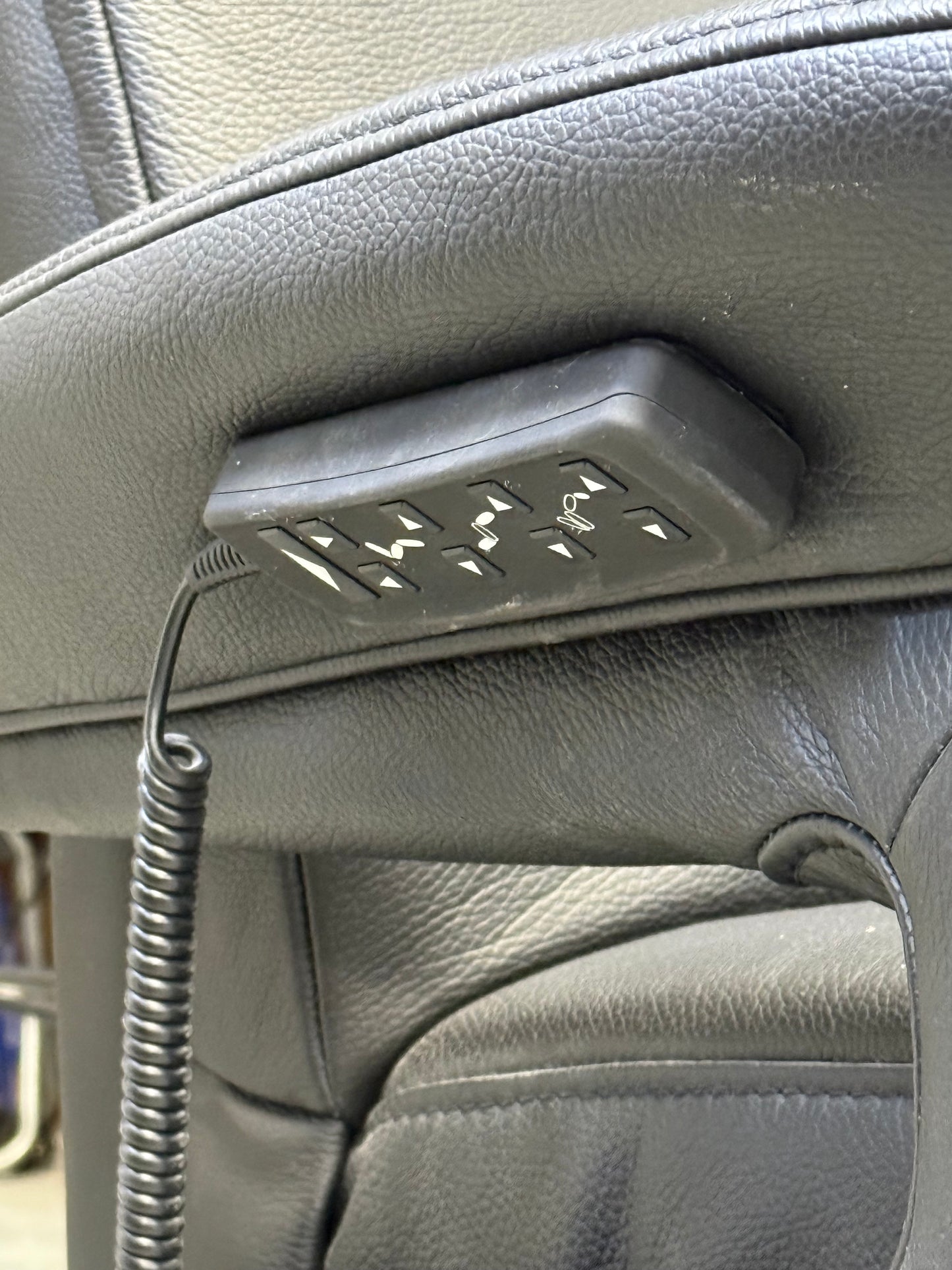 Fauteuil relax électrique Himolla en cuir