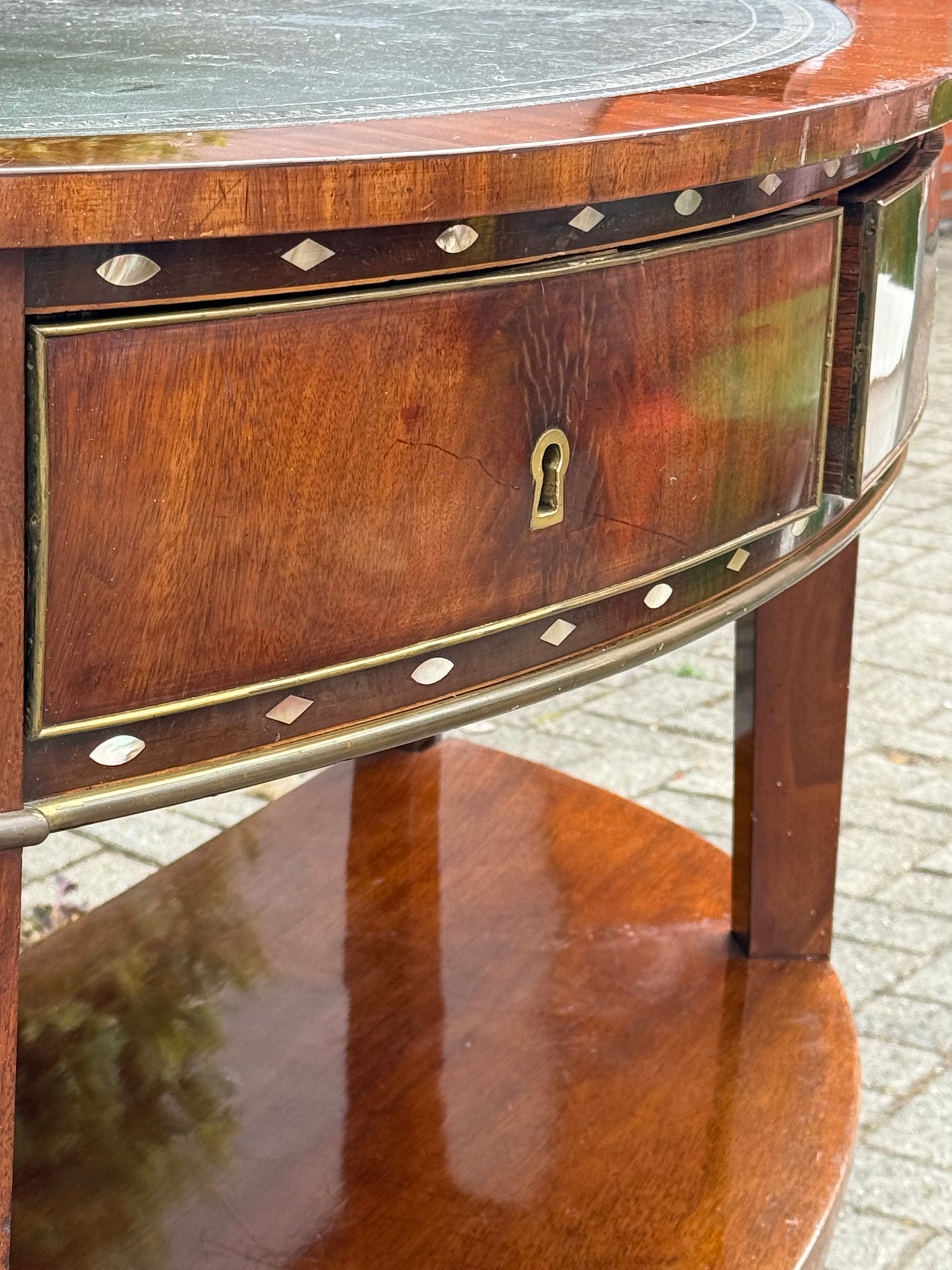 Console demi-lune style Louis XVI