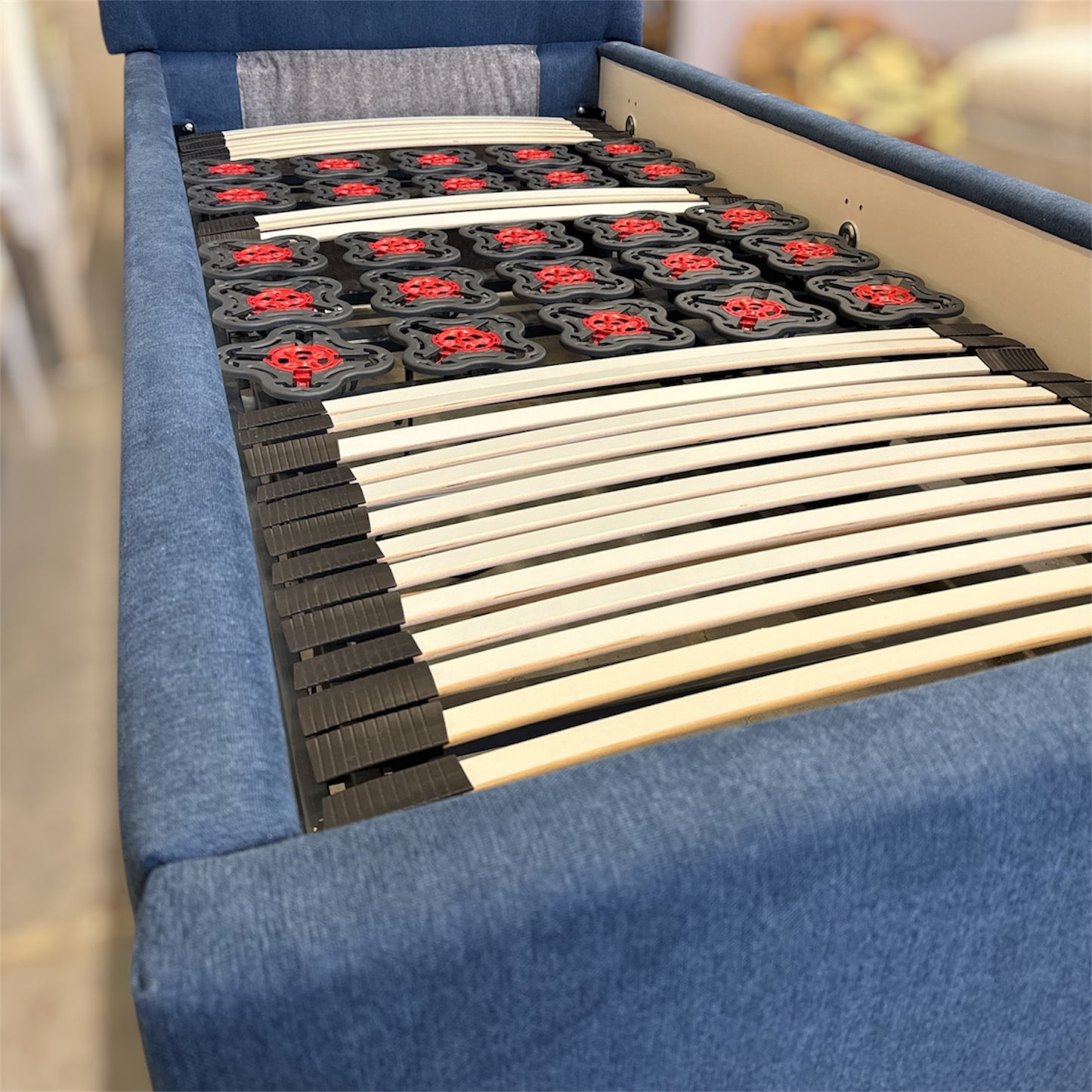 Lit à sommier électrique + matelas et télécommande sans fil