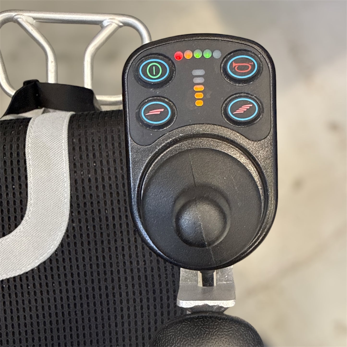Fauteuil rouant électrique - Easy Plus Ultralight