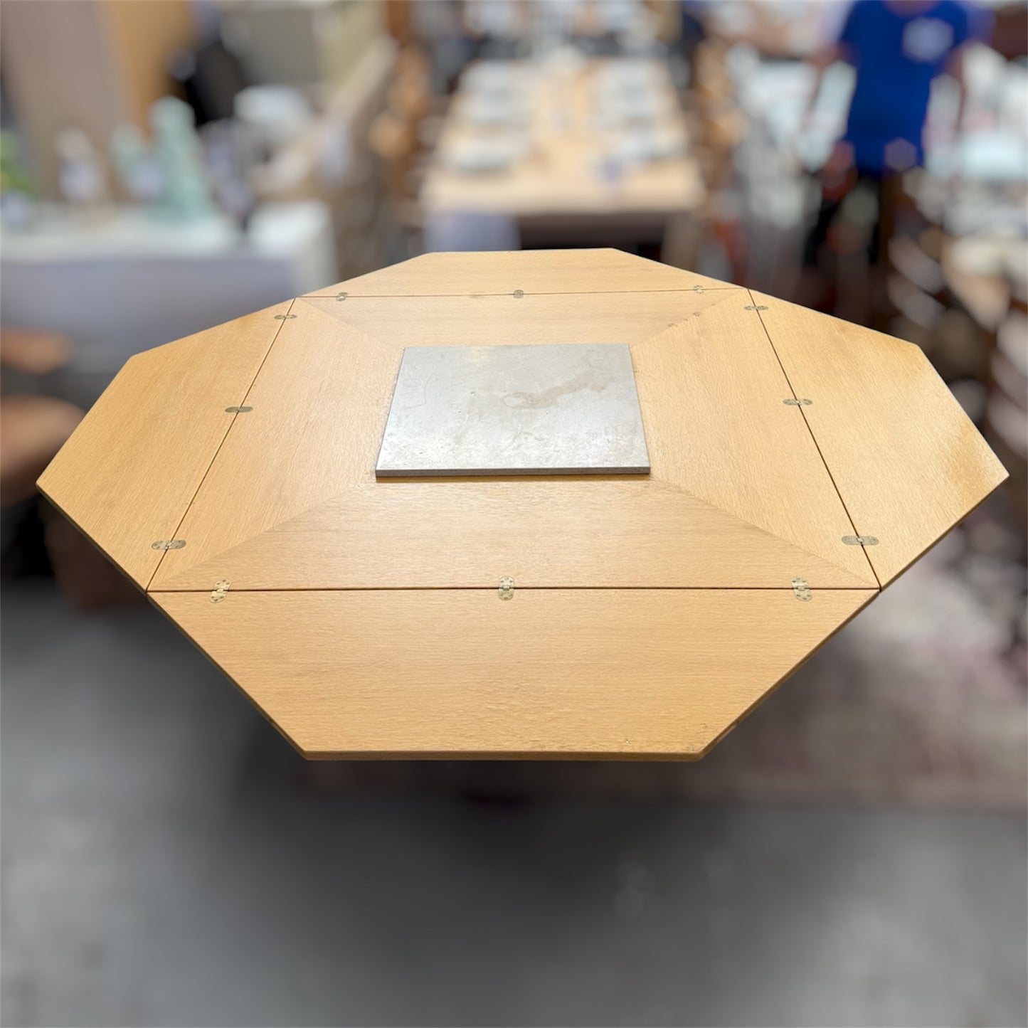 Table de salle à manger modulable octogonale - Cirkante - van den Berghe