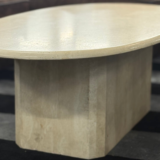 Table basse vintage en travertin