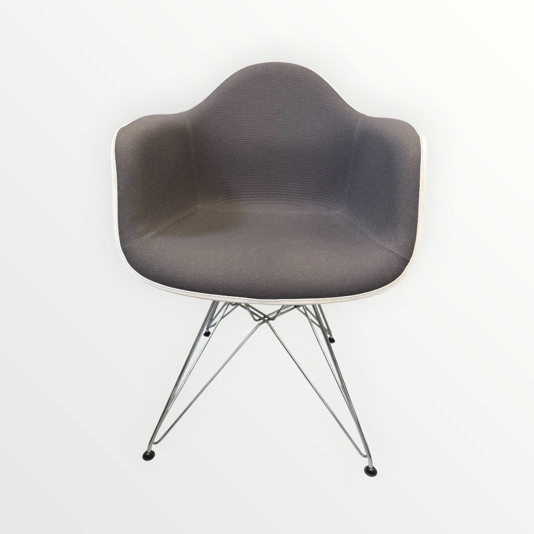 Fauteuil Eames Plastic Armchair pour Vitra