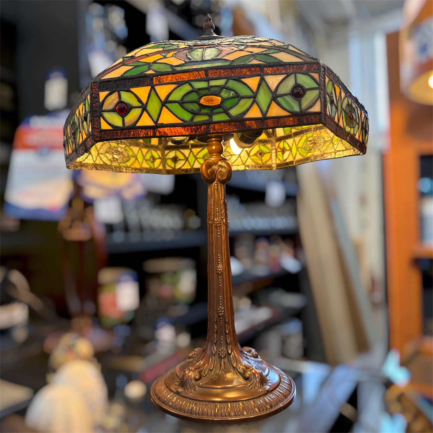 Lampe de table style Tiffany