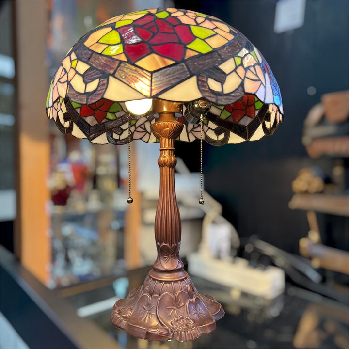 Lampe de table style Tiffany motif rose