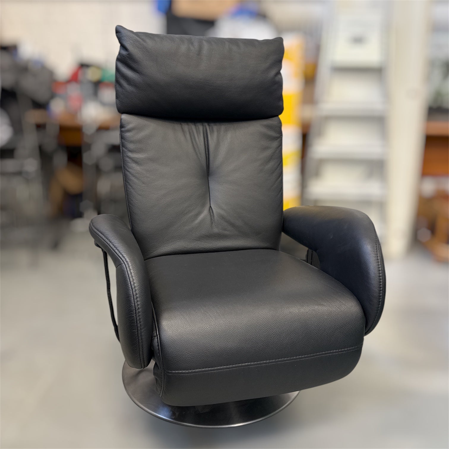 Fauteuil relax électrique Himolla en cuir