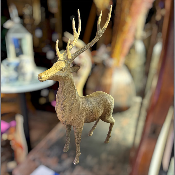 Statue cerf en bronze