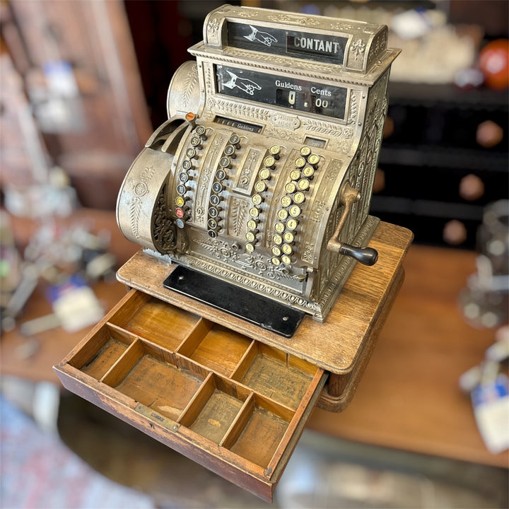 Caisse enregistreuse "National" d'époque
