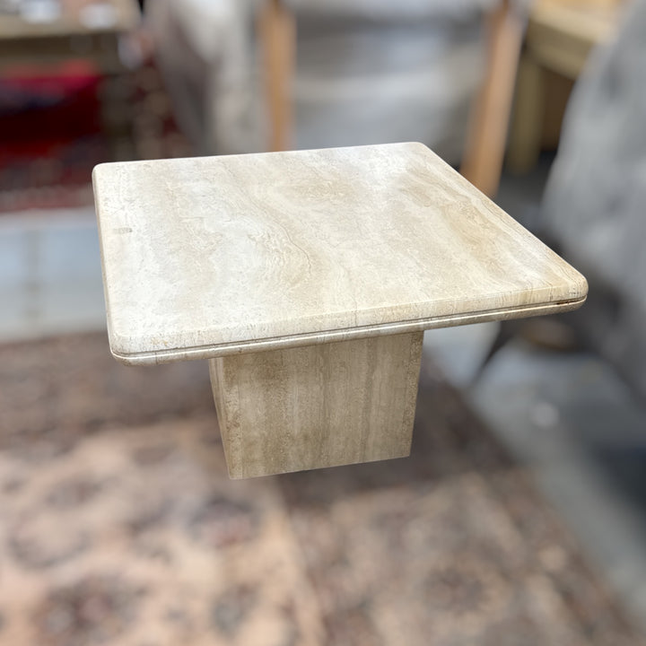 Table basse en travertin